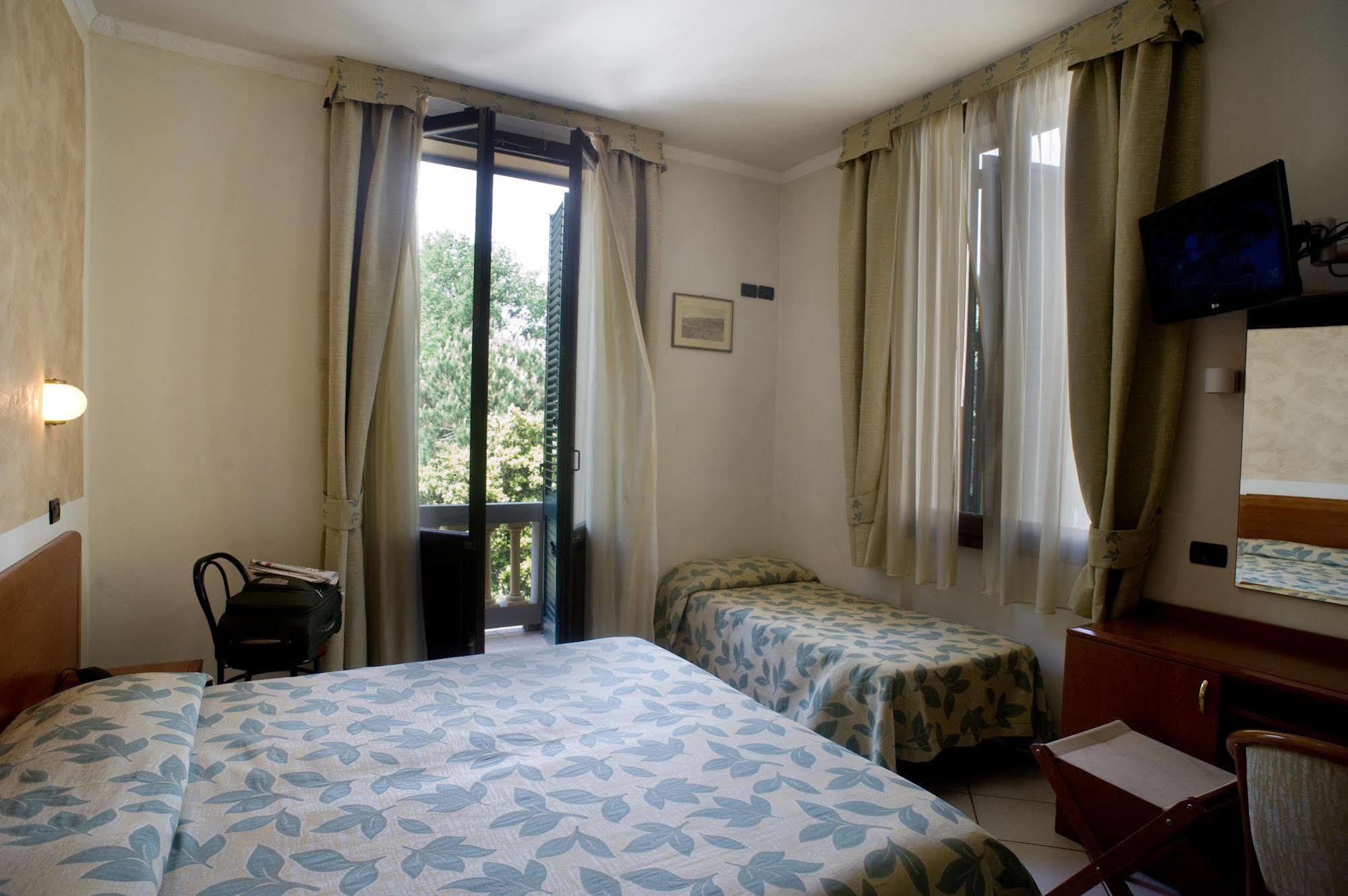 Hotel Vittoria Viareggio Exteriér fotografie